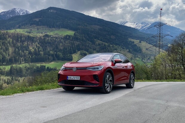 Registrace elektromobilů za rok 2022 vzrostly meziročně o polovinu