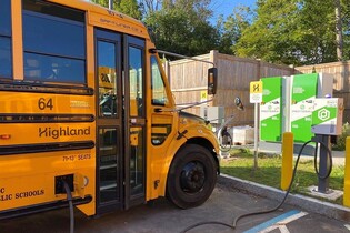 Systém V2G v praxi. Školní elektrobusy chrání Massatchusetts před blackouty