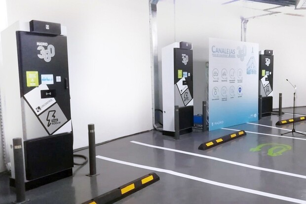 V centru Madridu vyrostly 400kW nabíječky, zatím zbytečně 