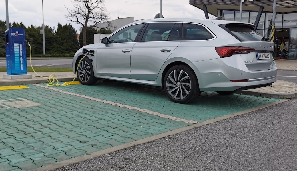 Plug-in hybrid Škoda Octavia Combi iV