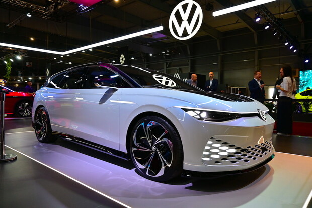 Elektrická kombi se chystají do Česka a české ceny nových elektromobilů