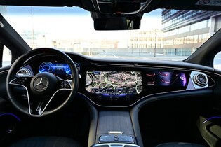 MBUX Hyperscreen Mercedesu EQS