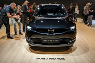 Mazda MX-30 s dojezdem 600 km? Představuje se MX-30 R-EV