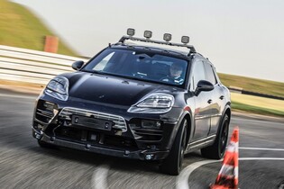 Porsche Macan EV už jezdí bez maskování. Fanoušci mít radost nebudou
