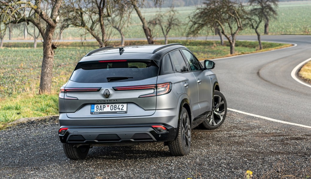 Renault Austral vstupuje na český trh. Vystačí si s benzinovými hybridy