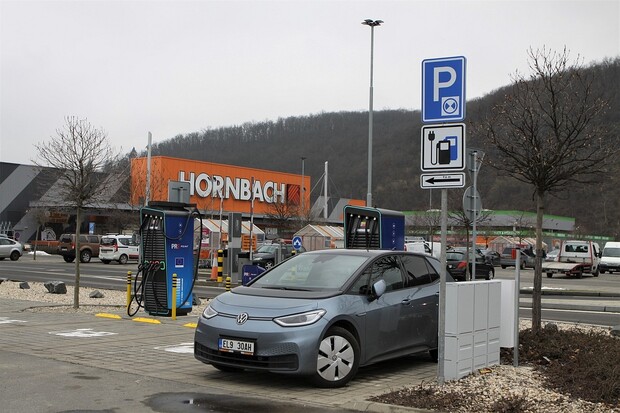 Velký milník. PRE spustila 500. nabíjecí stanici