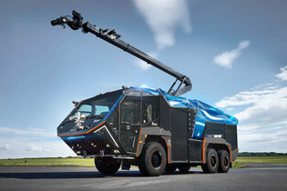 Byl prodán první letištní hasičský speciál s technologií HYBRID Drive