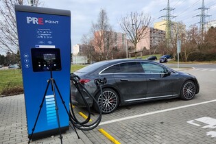 Jak rychle se nabije Mercedes-Benz EQE?