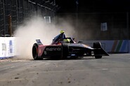 Proč Mahindra stáhla všechna 4 auta z ePrix v Kapském Městě?