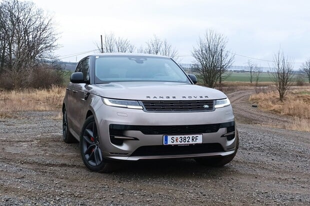 O první elektrický Range Rover se strhla mela. Čeká na něj 16 tisíc zájemců