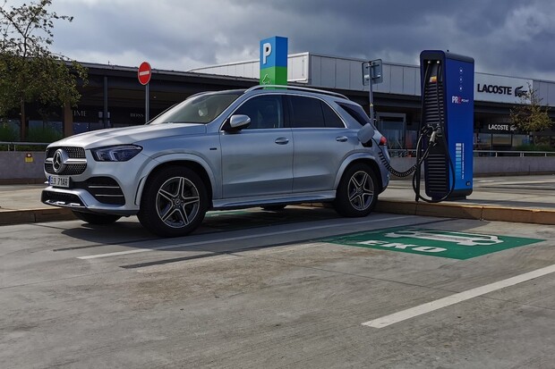 Reálná spotřeba nafty a elektrický dojezd plug-in hybridu Mercedes GLE 350de 4Matic