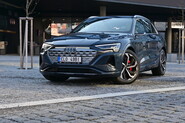 Testujeme nové Audi Q8 e-tron 55