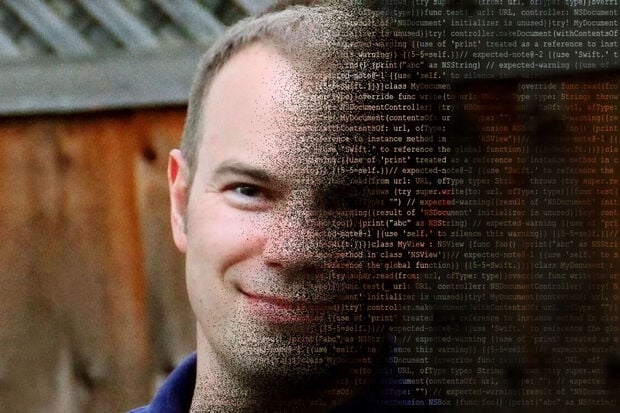 Tvůrce programovacího jazyka Swift míří z Applu do Tesly
