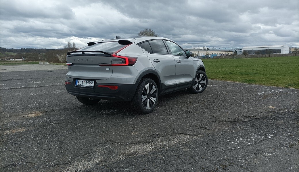 Jak rychle se nabije omlazené Volvo C40 Recharge s ohřátou baterií?