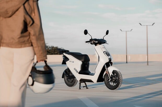 První elektrický skútr Honda pro mladé evropské jezdce: model EM1 e:
