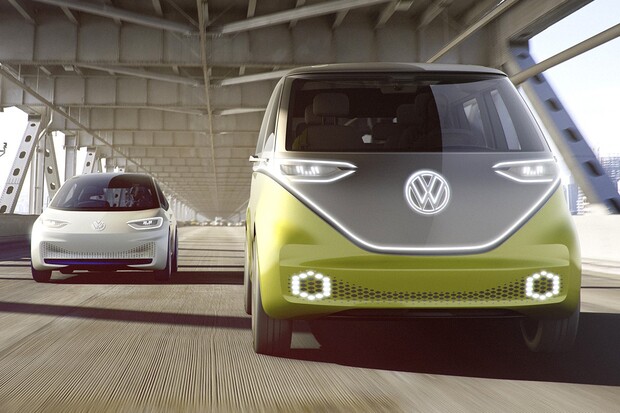 Volkswagen se v Hannoveru činí. Podívejte se na první dva bezemisní modely