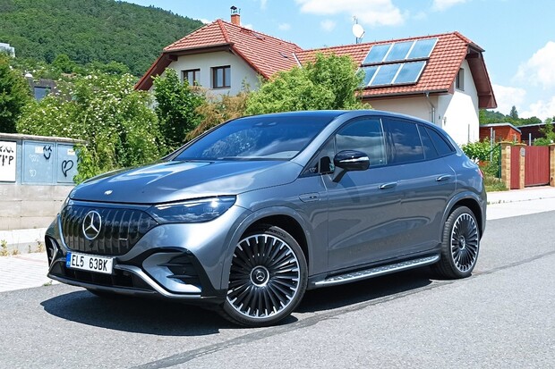 Exkluzivně jsme vyzkoušeli sportovní Mercedes-AMG EQE SUV 43 4Matic