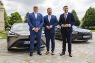 Dva čeští ministři budou jezdit na vodík