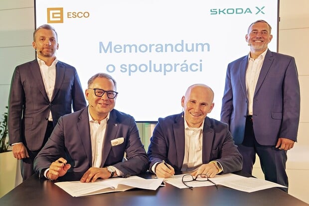 Škoda X a ČEZ ESCO budou spolupracovat na zlepšení života elektromobilistů