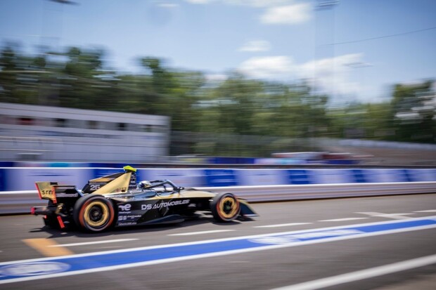 Podváděl DS Penske, nebo ne? Dělají z nás kriminálníky, zlobí se Vergne 