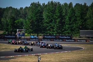 Závod Formule E v Portlandu byl fraška, okruhům by se měla série raději vyhnout