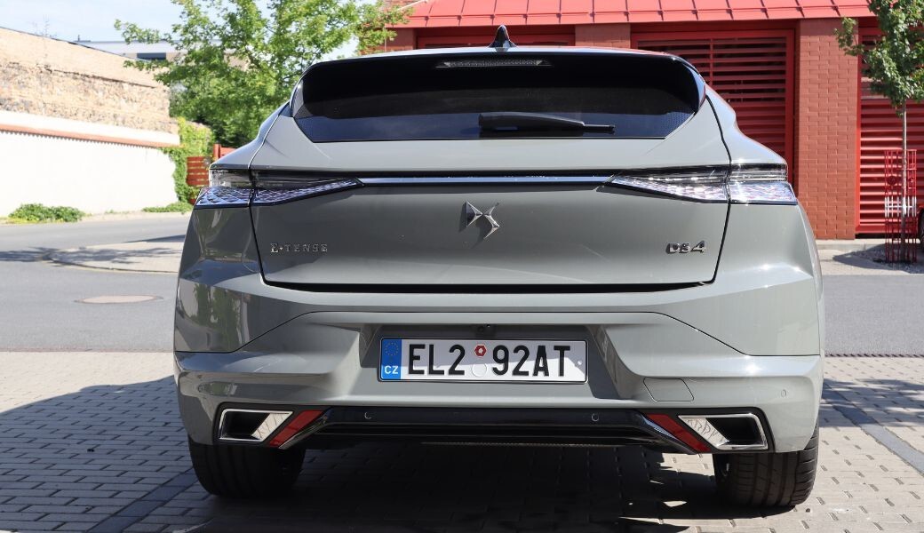 DS 4 E-Tense