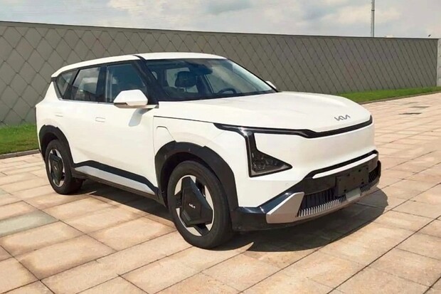 Kia EV5 se ukázala světu předčasně