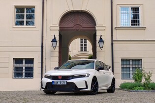 Právě testujeme Hondu Civic Type-R
