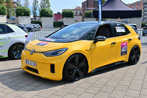 Tyto vytuněné elektrické Volkswageny na silnici jen tak nepotkáte