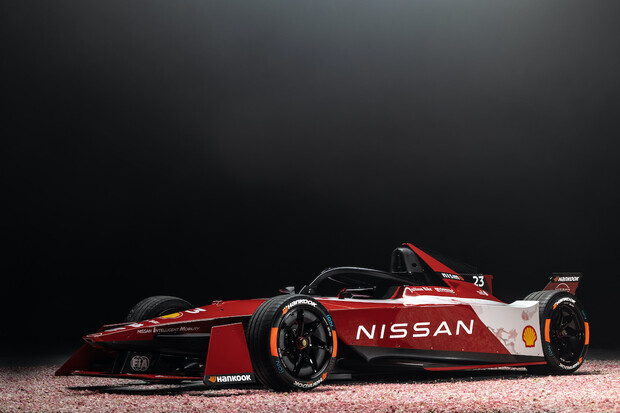 Nissan mění svou formulovou základnu. Z Le Mans se stěhuje do Paříže