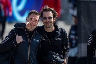 Polovina jezdců Formule E řeší termínové kolize a volá po nápravě