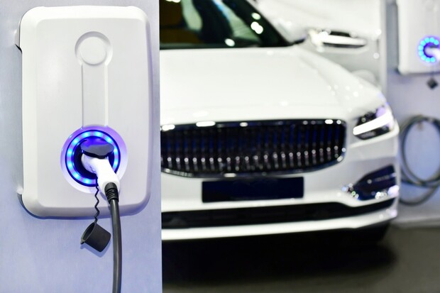 Servis elektromobilů: Láce nebo drahota?