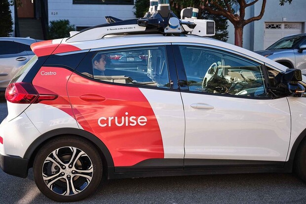 Uber chce nahradit řidiče, příští rok nasadí autonomní vozidla Cruise od GM