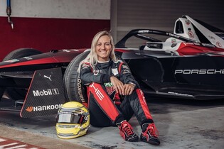 Požár, dominance Jaguaru i Češka v kokpitu Porsche. Takové byly předsezónní testy