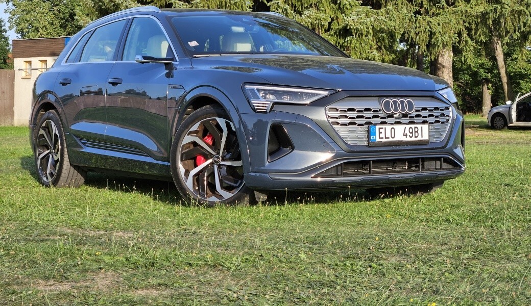 Jak se žije s Audi Q8 e-tron?