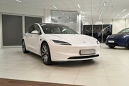 Tesla má další problém. V nejnovějších vozech odchází řídicí počítač