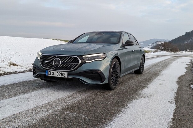 Testujeme luxusní plug-in hybrid Mercedes-Benz E 400e 4Matic