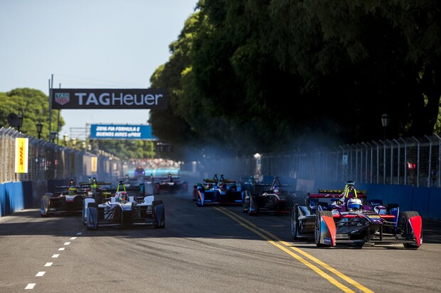 Už zítra odstartuje první letošní závod Formule E