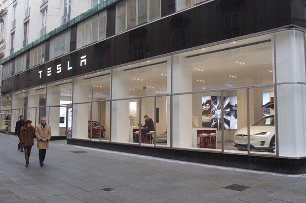 Plánujete si pořídit Teslu? Vyzkoušeli jsme, jak nákup probíhá