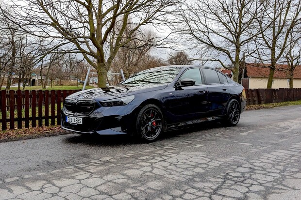 Elektromobily v Česku loni posílily na 3 % trhu, u BMW měly v prosinci 10 %