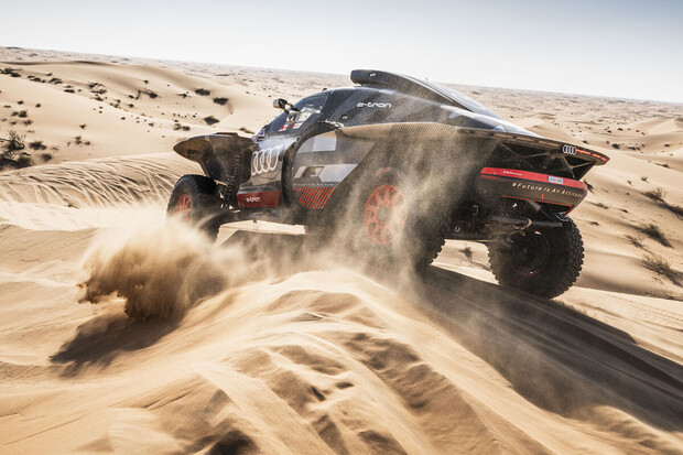 Ekström, „mistr extrémů“, nejrychlejší z hybridních Audi, Macík vyhrál