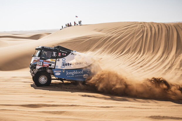 Vyhrál Nizozemec Gert Huzink s hybridním kamionem z Česka