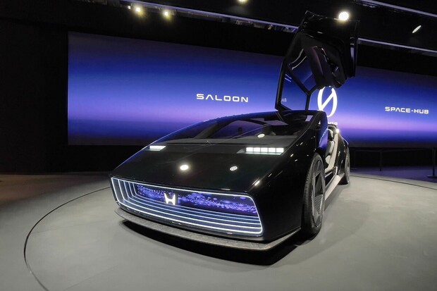 ZKW a LG představují převratné systémy osvětlení u vozidel budoucnosti