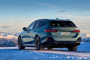 Praktičtější BMW i5 Touring přichází na český trh. Základ nestojí moc