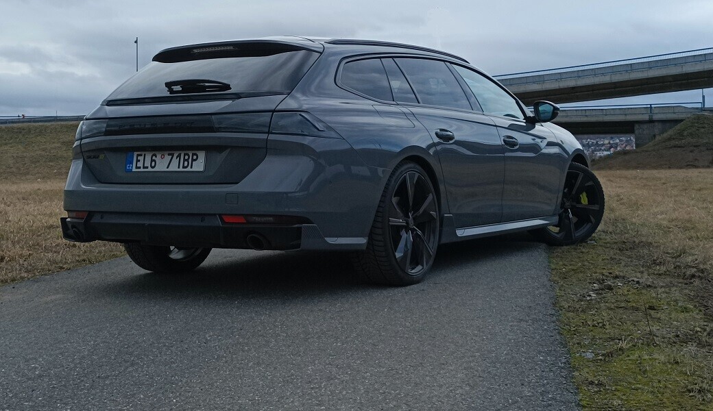 Peugeot 508 SW PSE (2024)