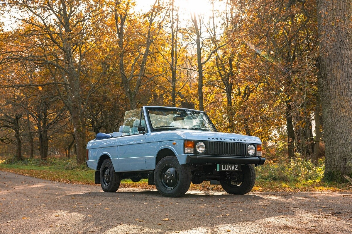 Líbí se vám retro? 40 let starý Range Rover je nyní elektromobilem ...