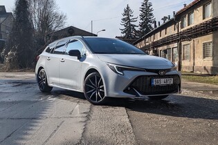 Testujeme modernizovanou Toyotu Corollu TS GR Sport