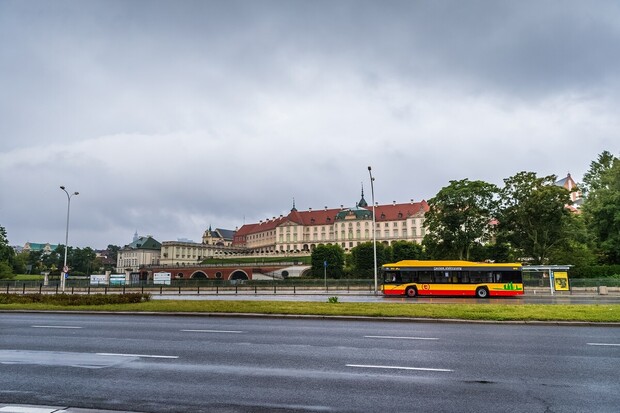 Varšava nakupuje dalších 12 elektrobusů