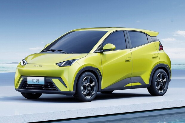 BYD nabídl plnohodnotný elektromobil za čtvrt milionu korun. Máme se bát?