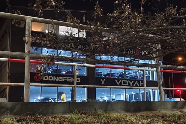 Čínská automobilka Forthing otevírá v Česku síť samostatných showroomů